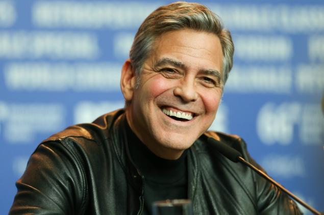 Джордж Клуни обсудит с Ангелой Меркель европейский кризис с беженцами