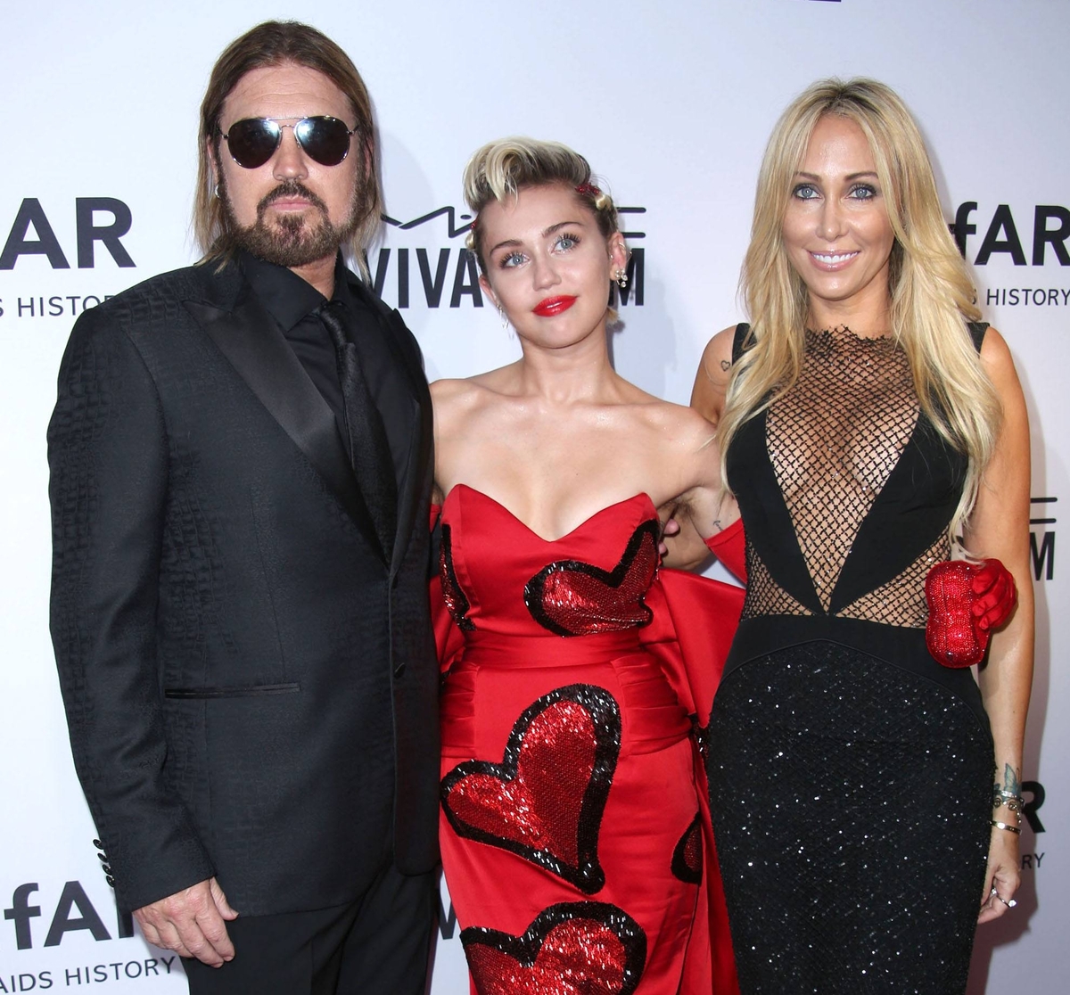 Звезды на модном показе  amfAR Inspiration Gala в Нью-Йорке