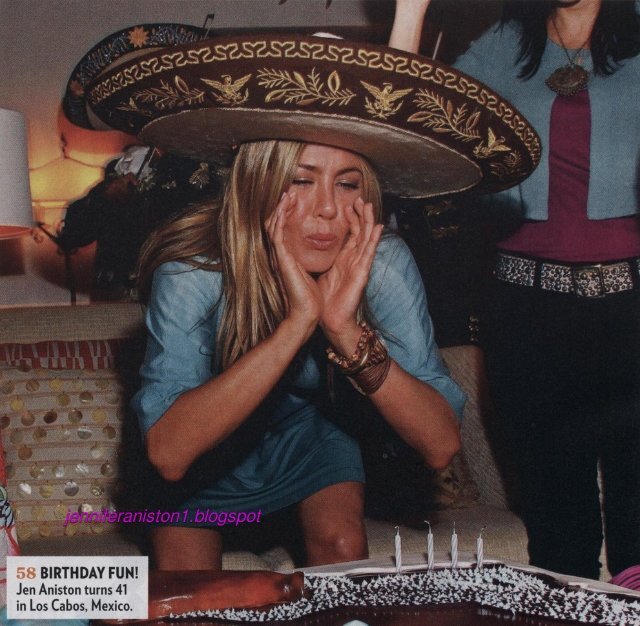 Фотографии с дня рождения Дженнифер Энистон в Мексике в журнале People