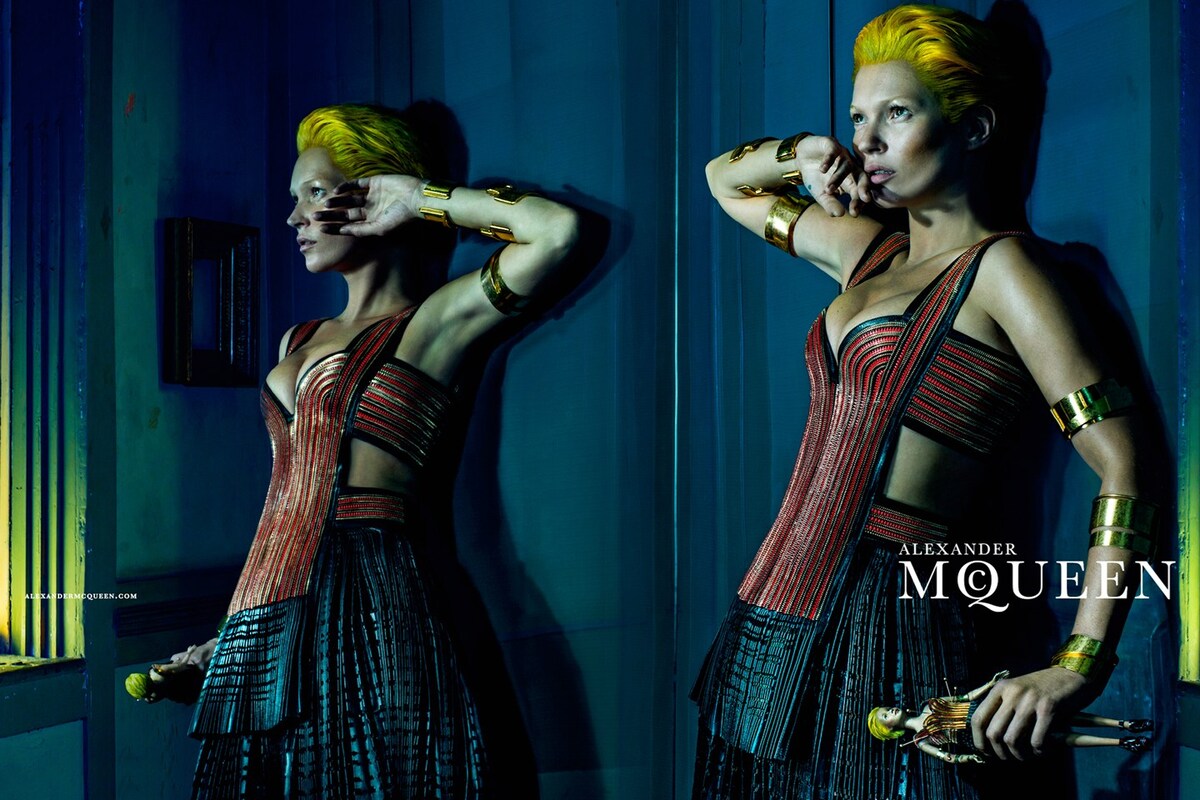 Кейт Мосс в рекламной кампании Alexander McQueen. Весна / лето 2014