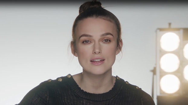 Кира Найтли спела на французском в новом рекламном видео Chanel
