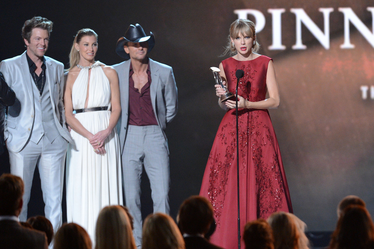 Звезды на церемонии Country Music Awards 2013