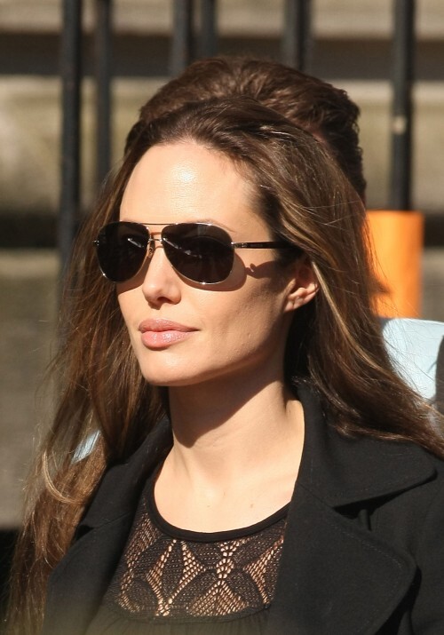 Анджелина Джоли может стать лицом духов от Armani