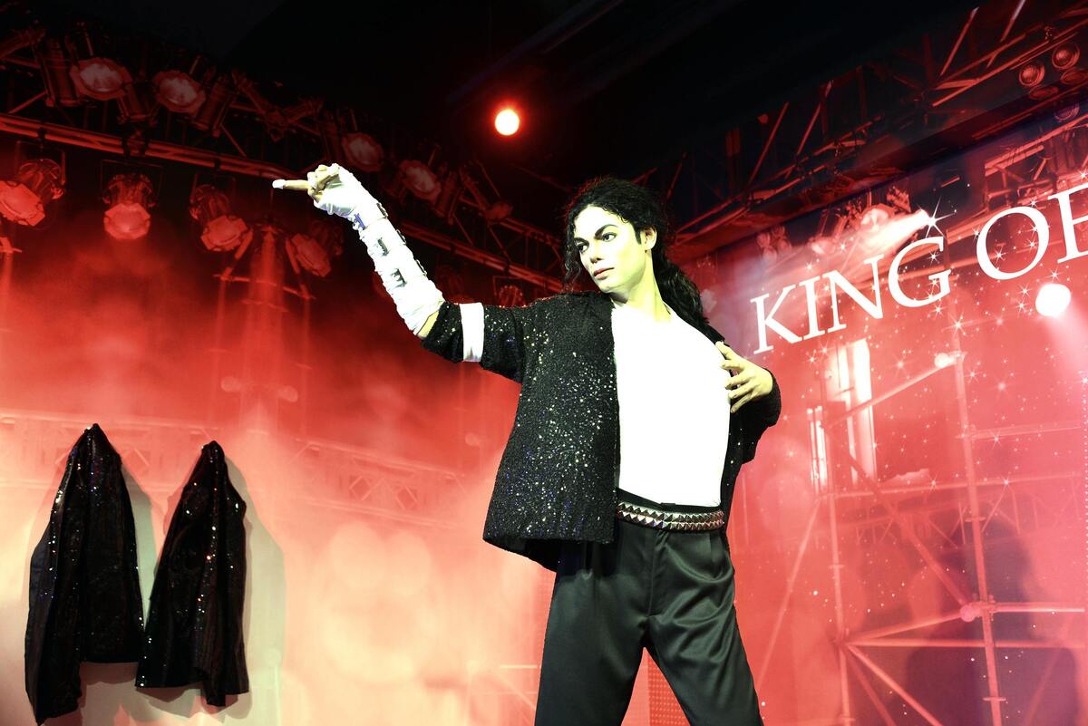 Майкл Джексон — самая высокооплачиваемая умершая звезда