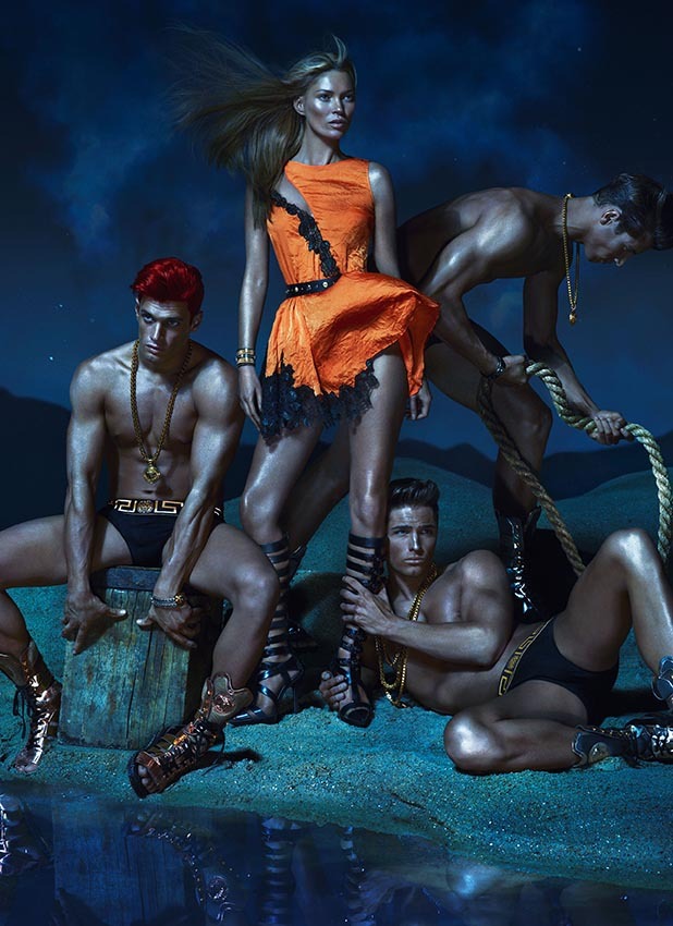 Кейт Мосс и другие в рекламной кампании Versace. Весна / лето 2013