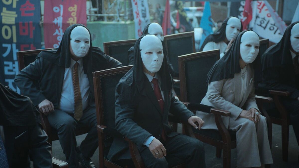 Монстры вместо кальмаров: корейский «Зов ада» стал главным хитом Netflix