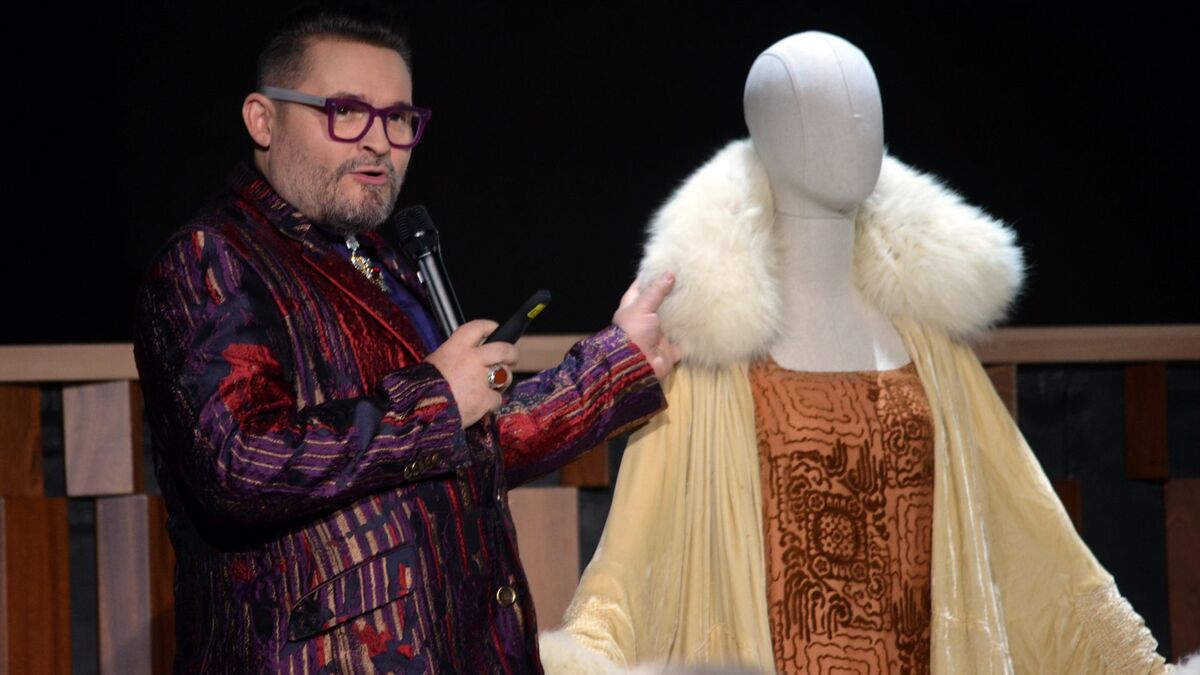 Фундамент стиля: Васильев поделился главным секретом женского гардероба