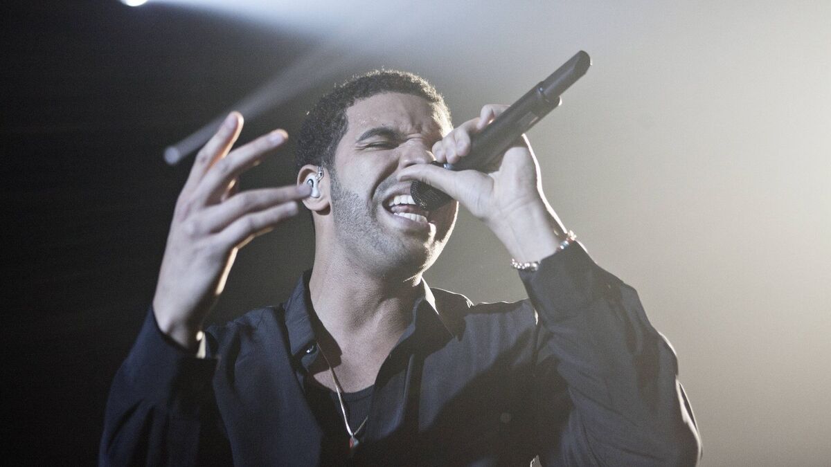 «Под проливным дождем»: Drake вспомнил, как впервые услышал будущего оппонента
