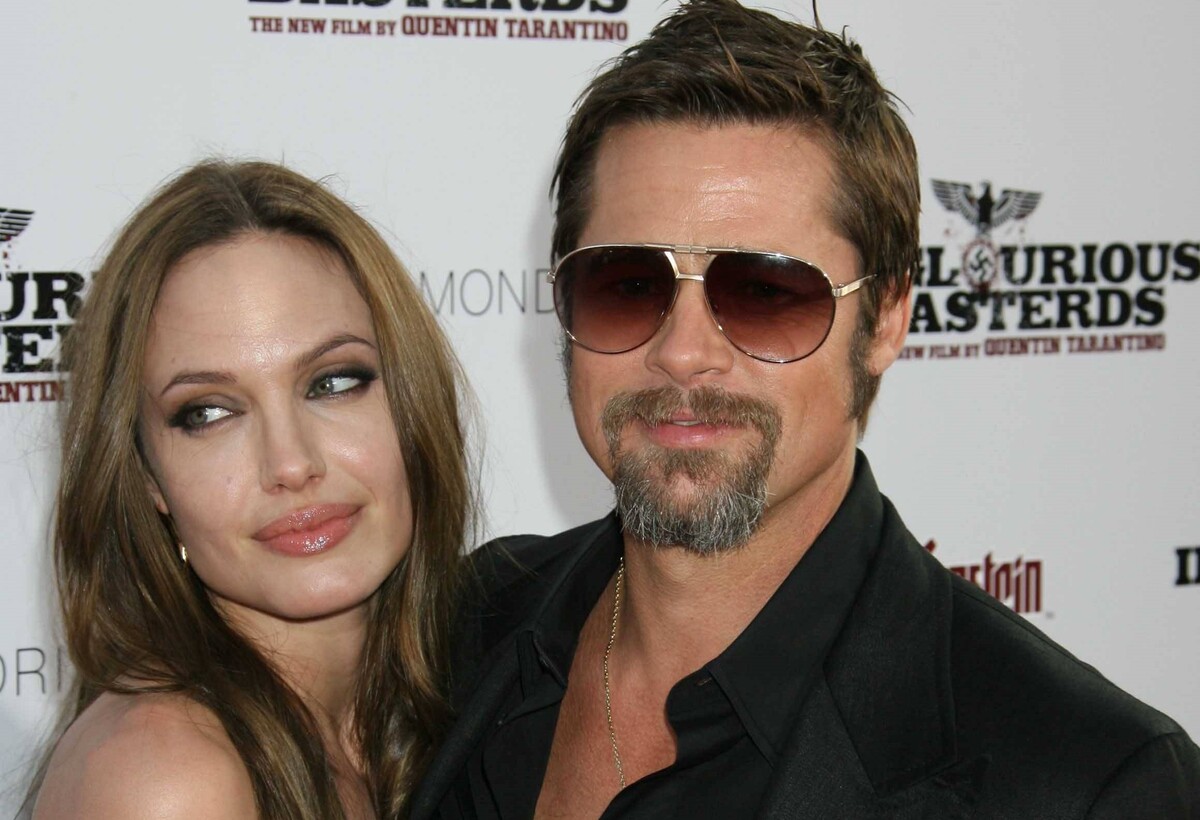 Большой шаг: Анджелина Джоли предложила Брэду Питту провести лето с детьми