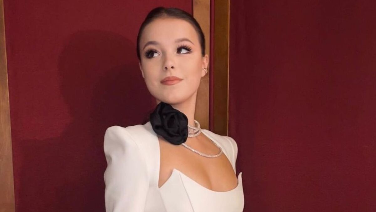 «Корона давит»: Щербакова неприятно удивила народ выходкой перед шоу Авербуха