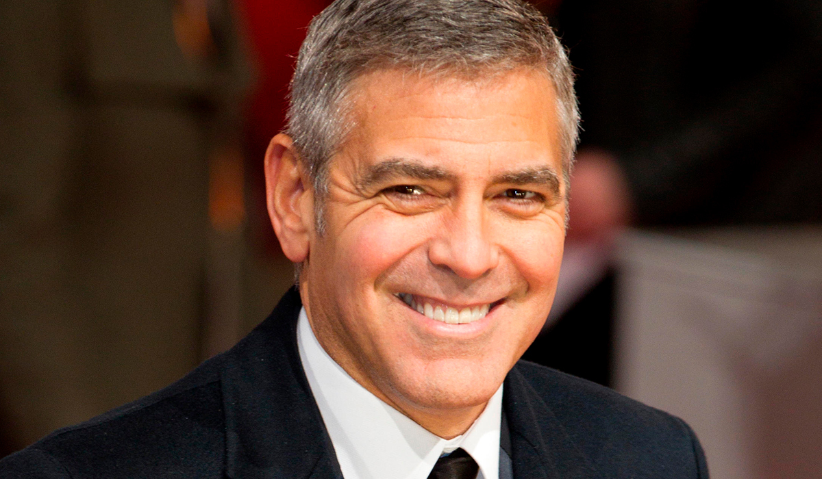 «Против всего мира»: Джордж Клуни восхищен тем, как Крисси Тейген общается с троллями в Сети