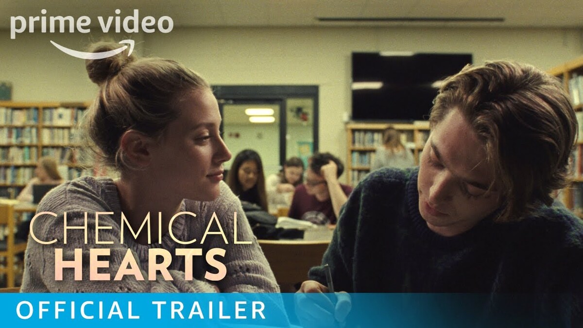 Лили Рейнхарт снова влюбляется в трейлере фильма «Химические сердца»
