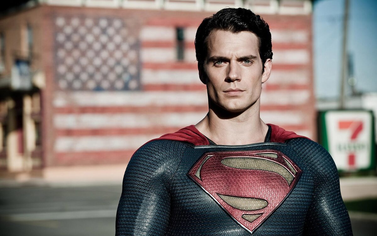 Warner Bros сомневается, что Генри Кавилл сможет возглавить новый фильм о Супермене