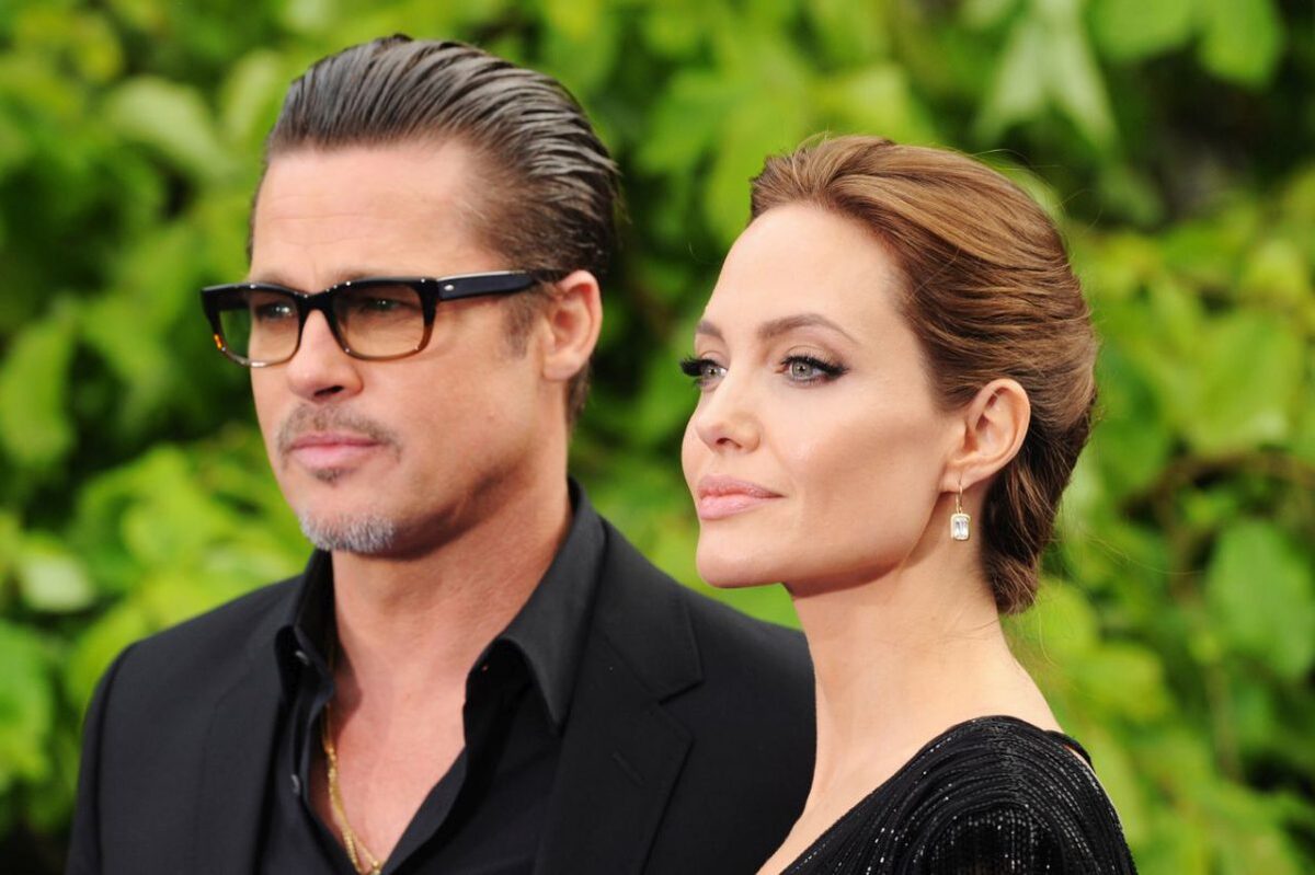 Инсайдер рассказал о потеплении в отношениях Анджелины Джоли и Брэда Питта