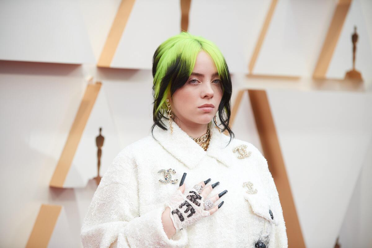 «Я начну новую эру»: Билли Айлиш отреагировала на высмеивание ее зеленых волос