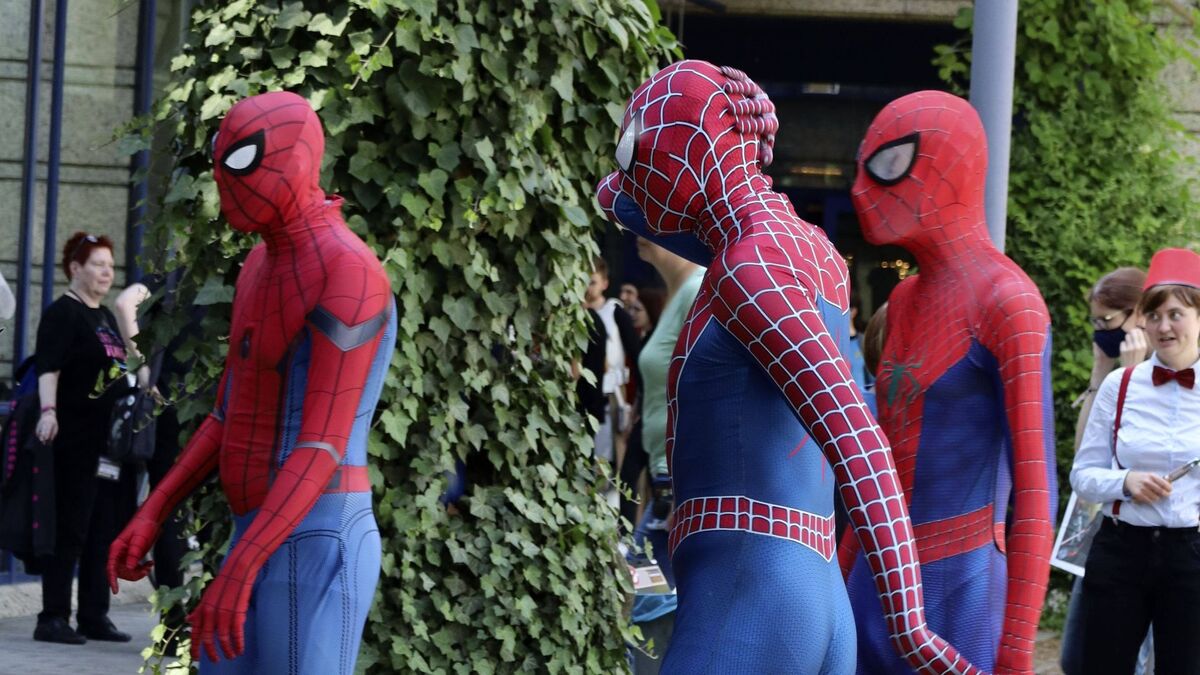 Человека-паука много не бывает: поклонников фильма порадуют более веселой версией