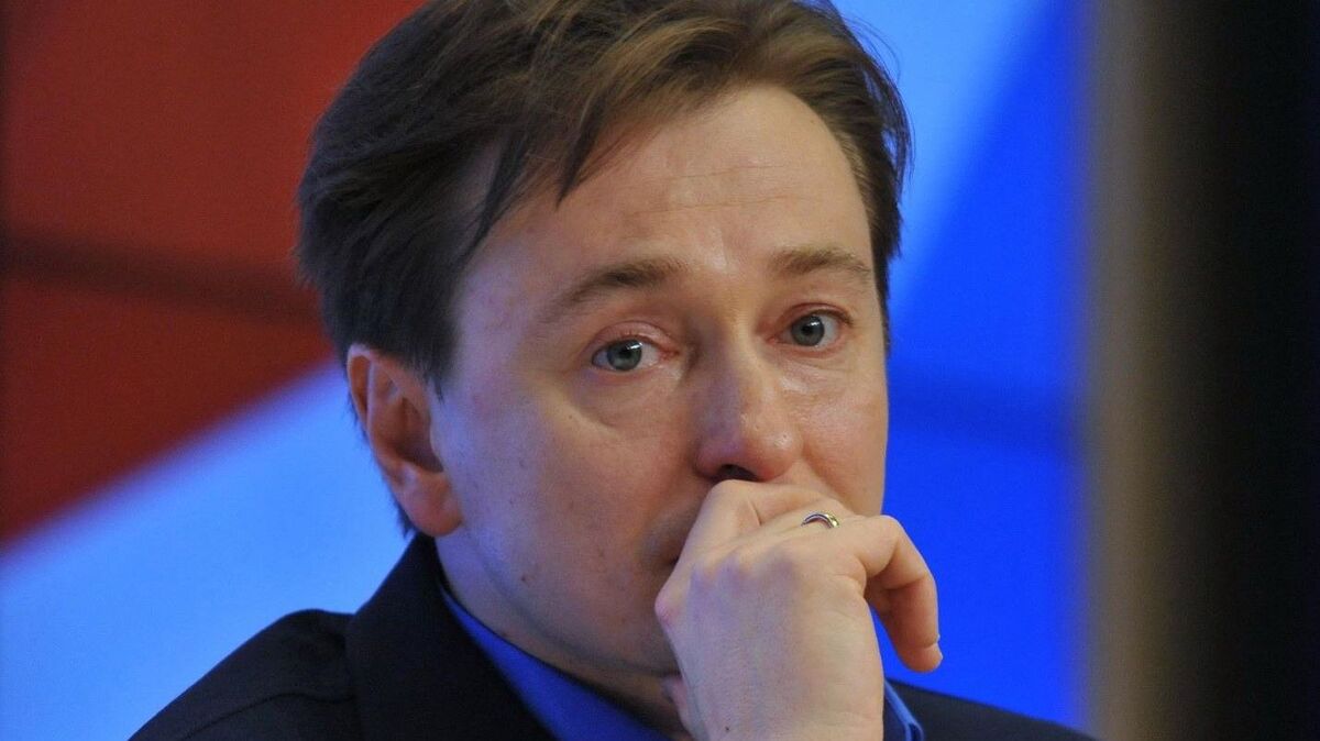 Не побоялся осуждения: Безруков покинул Россию