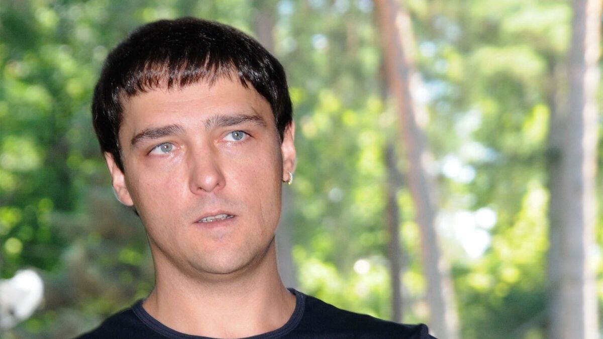 Не выдержал: основатель «Ласкового мая» разрыдался на похоронах Шатунова (видео)