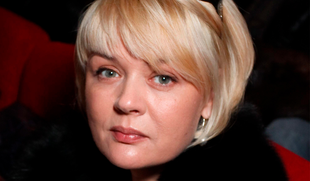 «Поменялся только образ»: 51-летняя Юлия Меньшова показала, какой была 28 лет назад