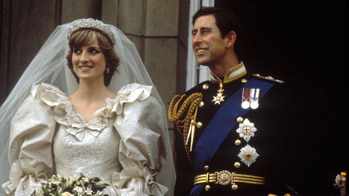 «Меня заставили»: о браке принцессы Дианы и принца Чарльза всплыла ужасная правда 