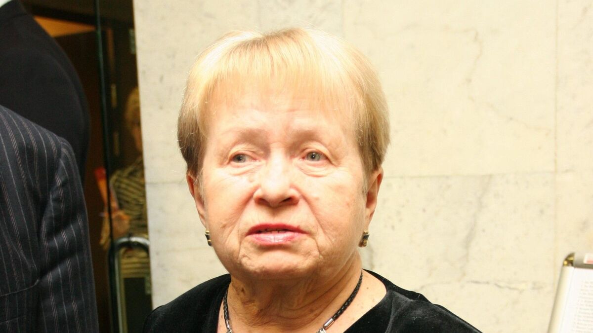 Врач оценил состояние 94-летней Пахмутовой: вот что известно сейчас