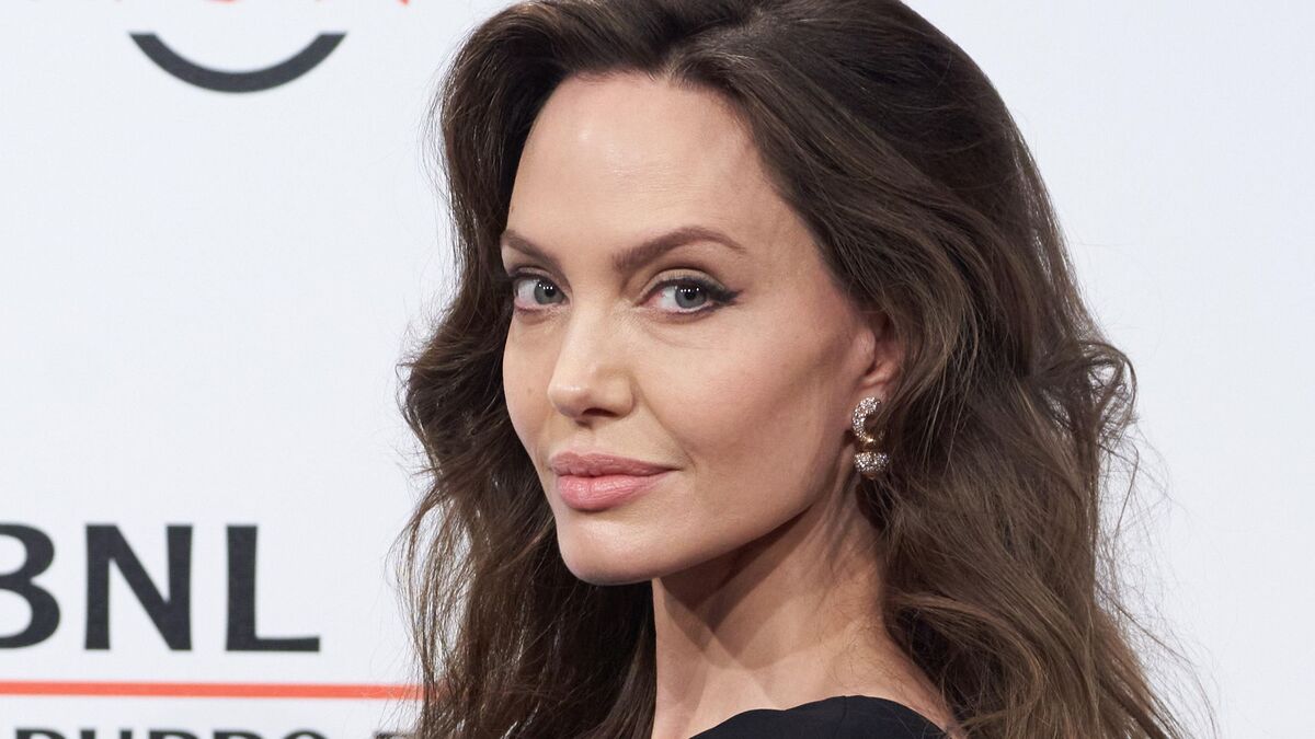 Больше не актриса: Анджелина Джоли неожиданно сменила профессию