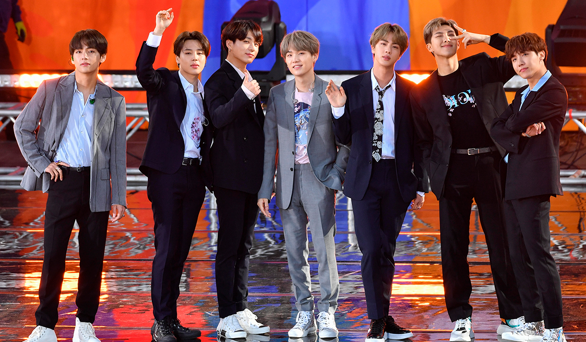Корейская группа BTS обошла Билли Айлиш и братьев Джонас на премии American Music Awards 2020