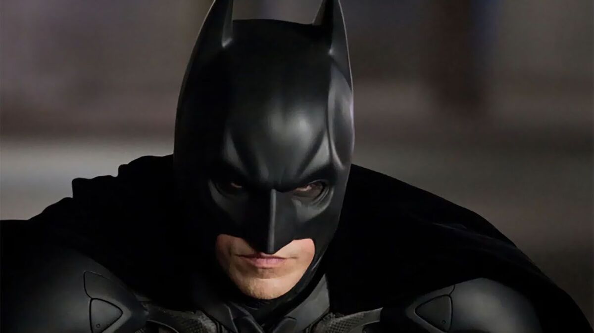 Огромные трусы и маска с рогами: вот как выглядел первый Бэтмен (фото)