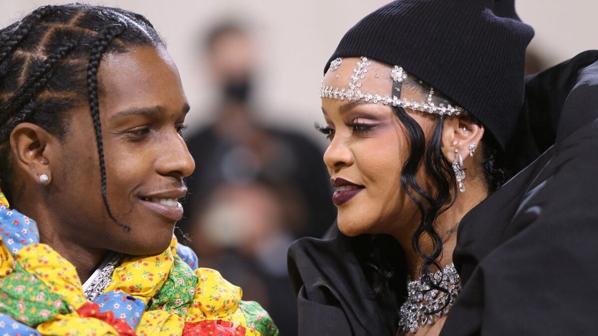 Фанаты сгорают от любопытства: Рианна и A$AP Rocky намекнули на важные перемены