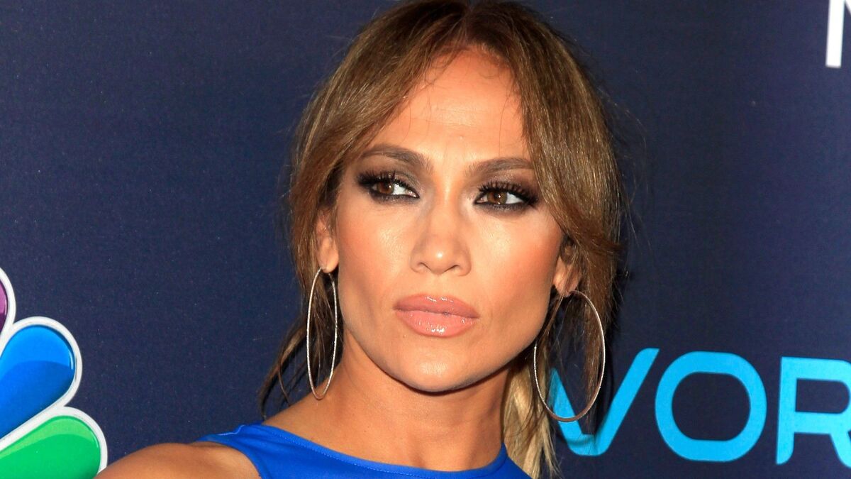 “It’s embarrassing to even look at”: Jennifer Lopez fans were thrown into a fever at the sight of a naked star
