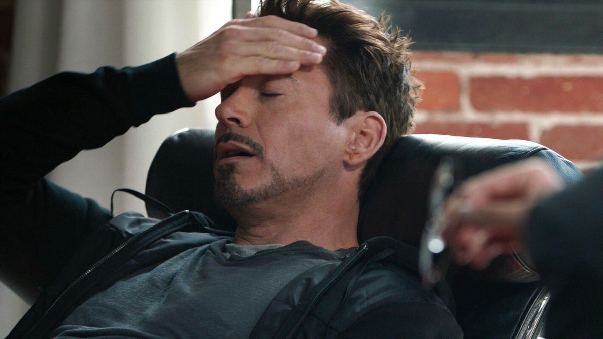 Сценаристы «Мстителей: Финал» объяснили, почему Тони Старк должен был умереть