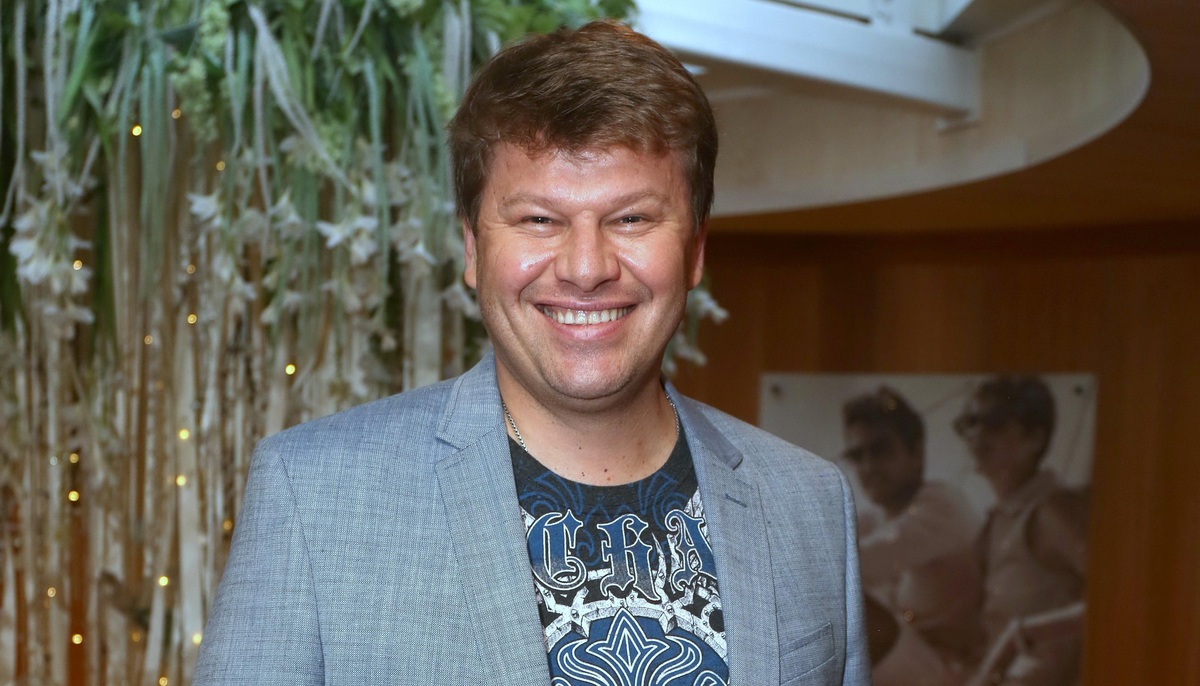 «Боится женского напора»: Губерниев рассказал, почему 37-летний Сергей Лазарев до сих пор не женат
