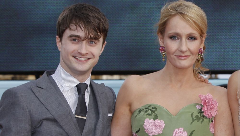 Дэниел Рэдклифф извинился перед фанатами «Гарри Поттера» за «трансфобию» писательницы