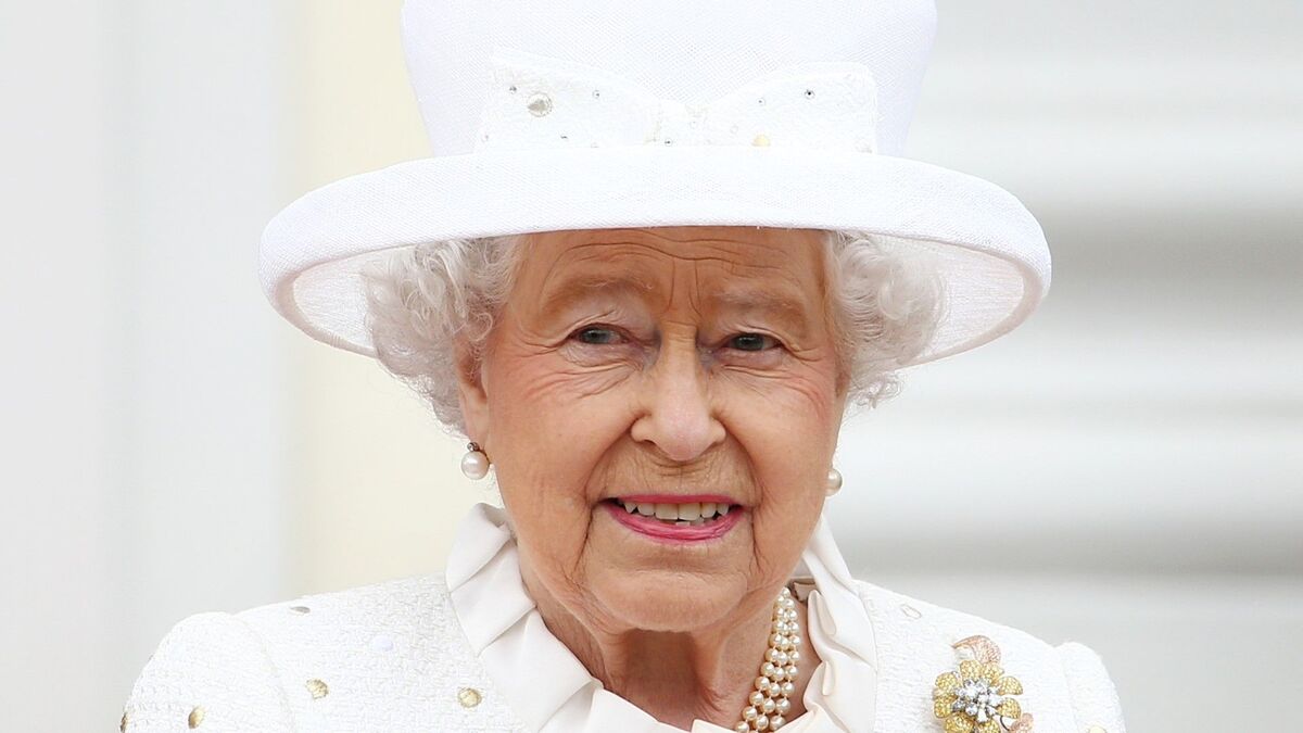 Елизавета II слабеет на глазах: британцы опустили руки