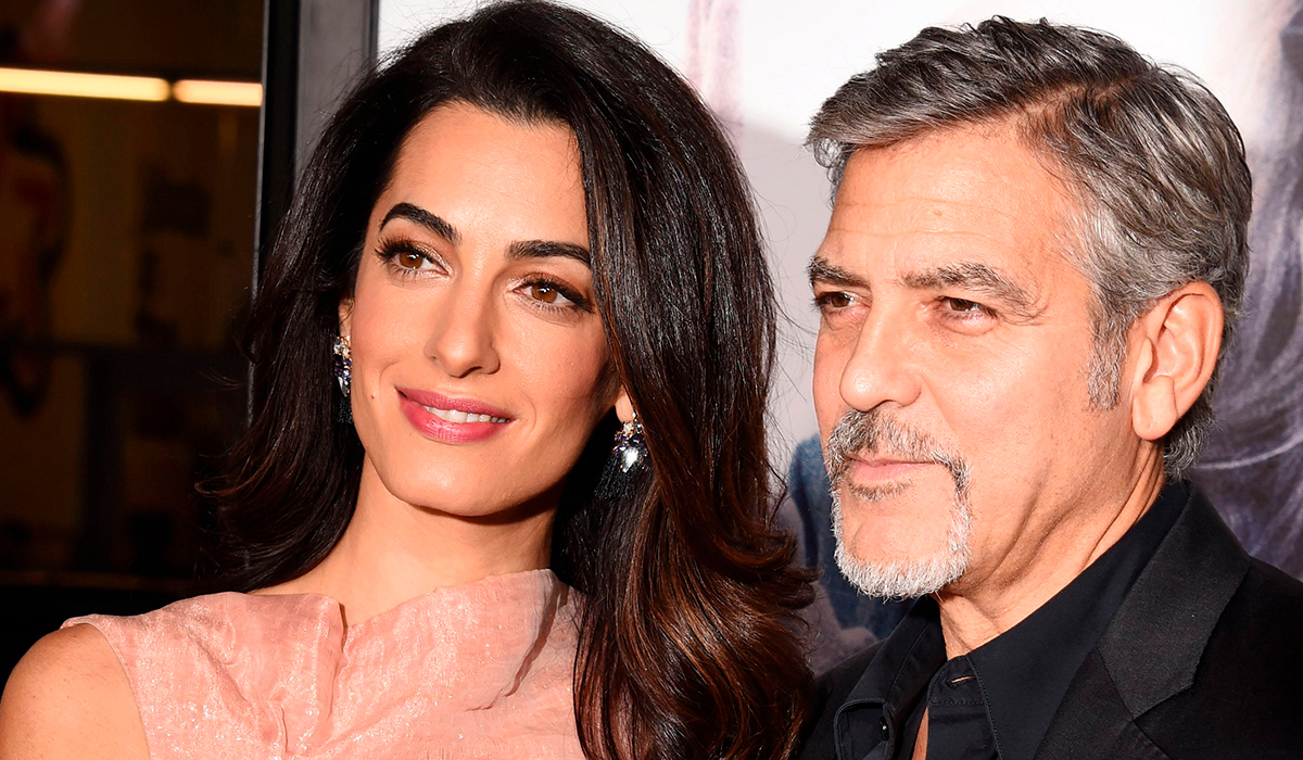 Жена Джорджа Клуни пошутила, что их брак прошел испытание на прочность из-за ее книги