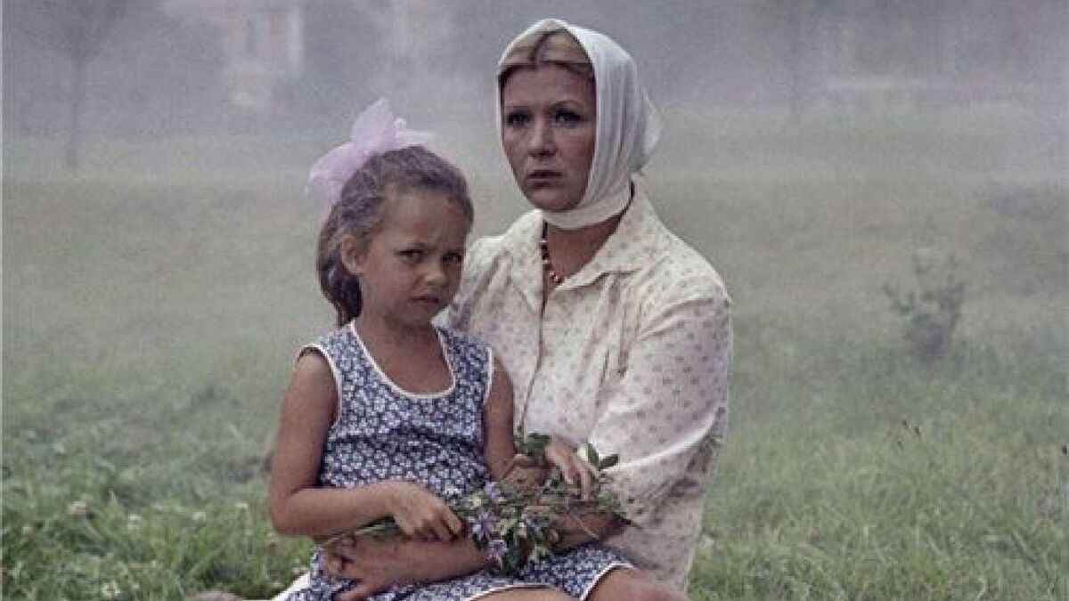 Тайна смерти в 24 года: что случилось с маленькой Галюней из фильма «Белые росы»