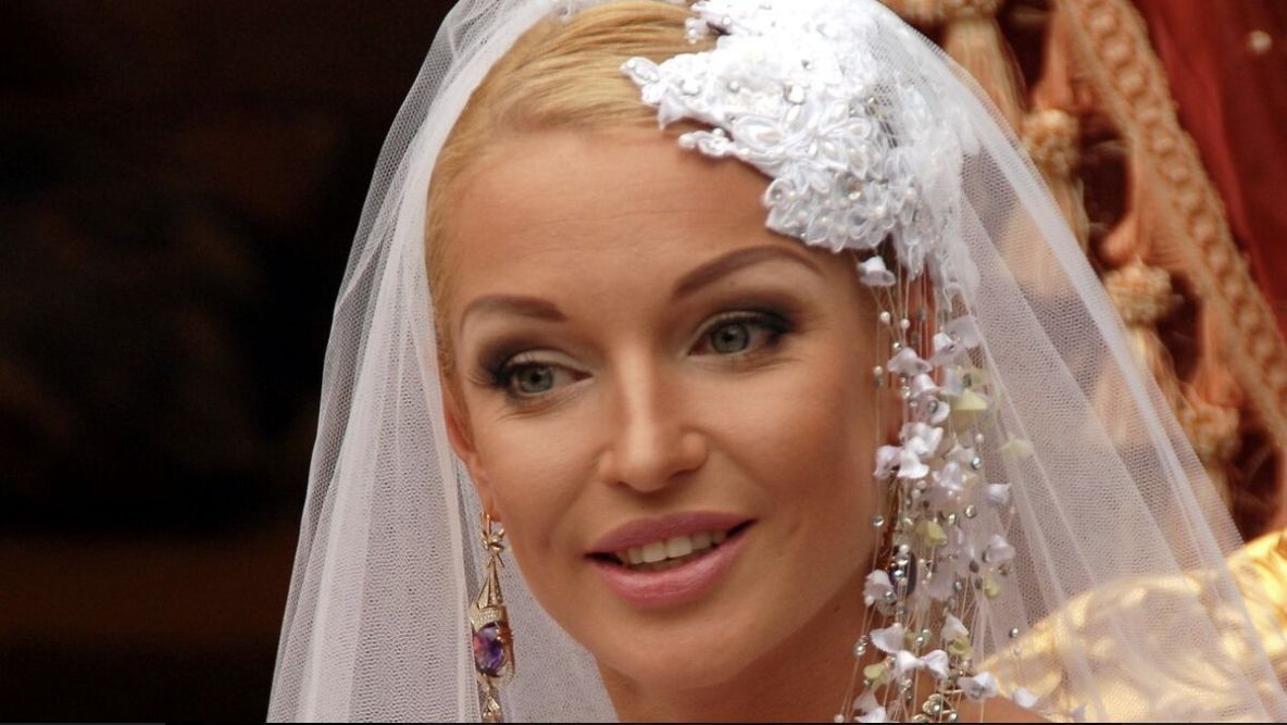 «Скоро свадьба»: Волочкова объявила о важном событии