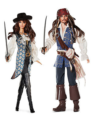 Появились куклы Пенелопы Крус и Джонни Деппа в образах героев из фильма "Пираты Карибского моря: на странных берегах"