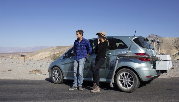 Диана Крюгер и Джошуа Джексон в рекламном ролике Mercedes-Benz B-Class F-Cell