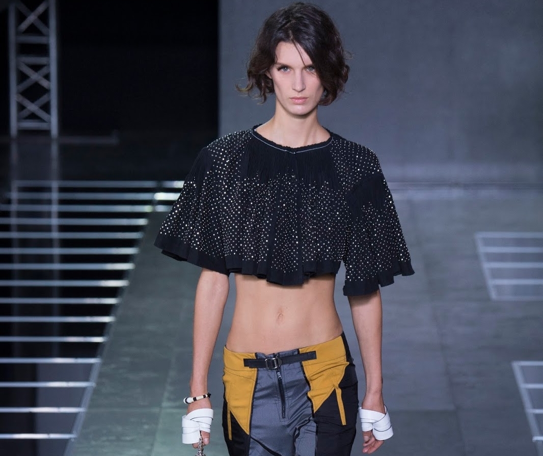 Модный показ новой коллекции Louis Vuitton. Весна / лето 2016