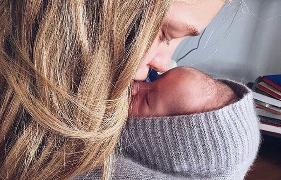 Наталья Водянова показала первое фото новорожденного сына