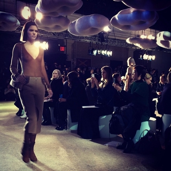 Модный показ новой коллекции Marc Jacobs. Осень / зима 2014