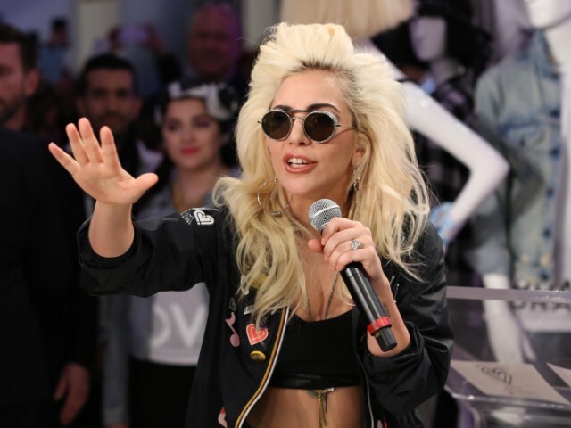Леди Гага на презентации своей благотворительной коллекции Love Bravery