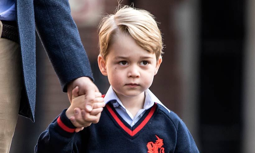 Принц Джордж, старший из троих детей королевской пары... 