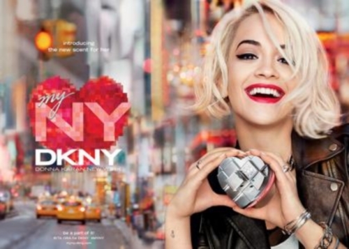 Рита Ора в рекламе парфюма DKNY
