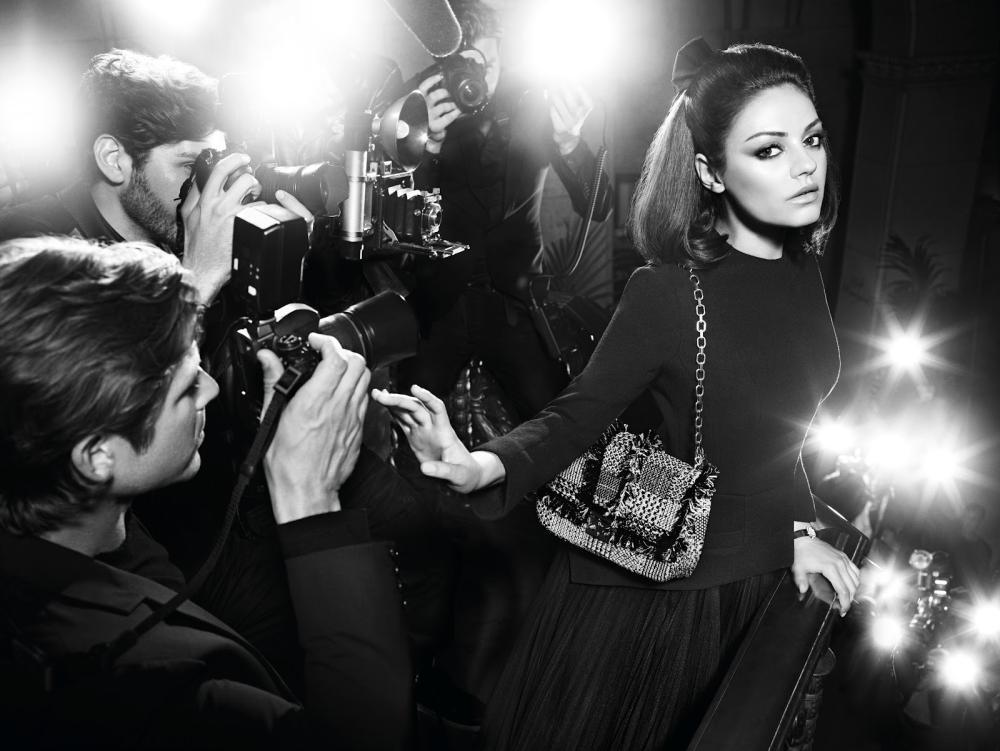 Видео: Мила Кунис в рекламе сумок Miss Dior