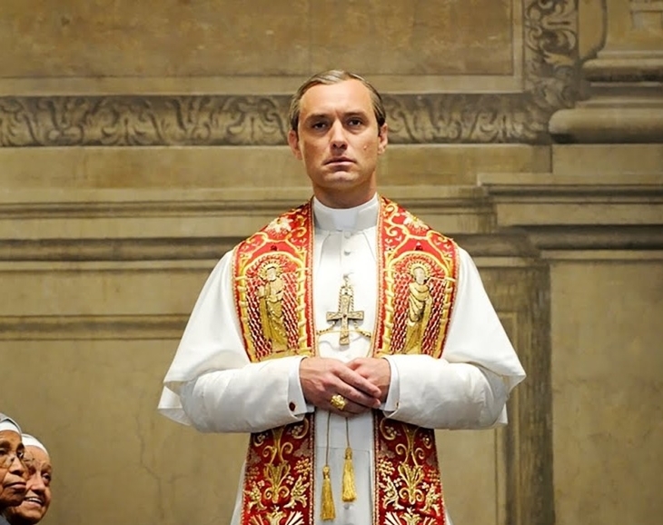 Фото: полуголый Джуд Лоу на съёмках сериала «Новый папа» в Венеции